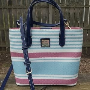 Dooney and bourke mini westerly waverly cross bod